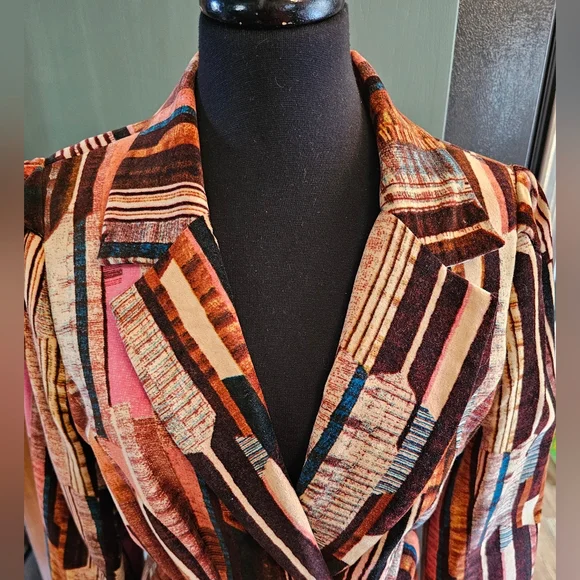 Chacok jacket - Picture 2 of 13